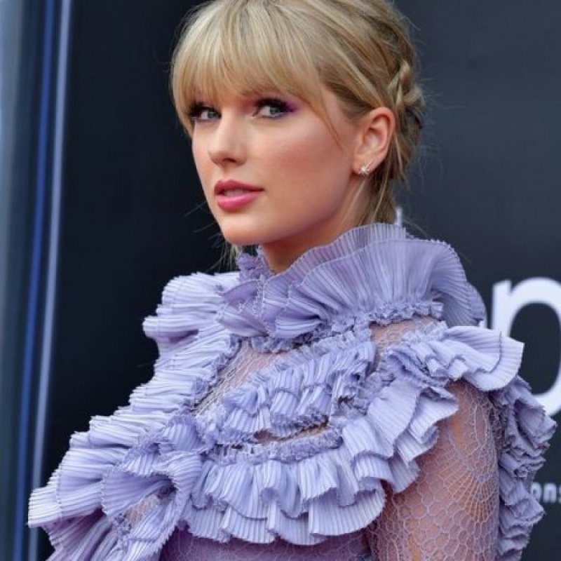 Taylor Swift Image